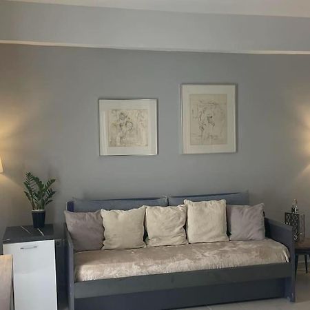 Studio In The Center, 2 Mins From The Beach Λουτράκι Εξωτερικό φωτογραφία